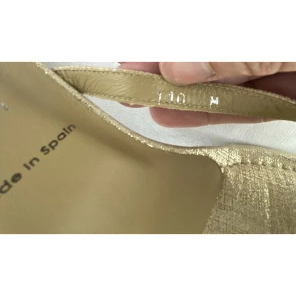 Donald J. Pliner Gold Sandals! Gorgeous. 10. - Picture 13 of 13